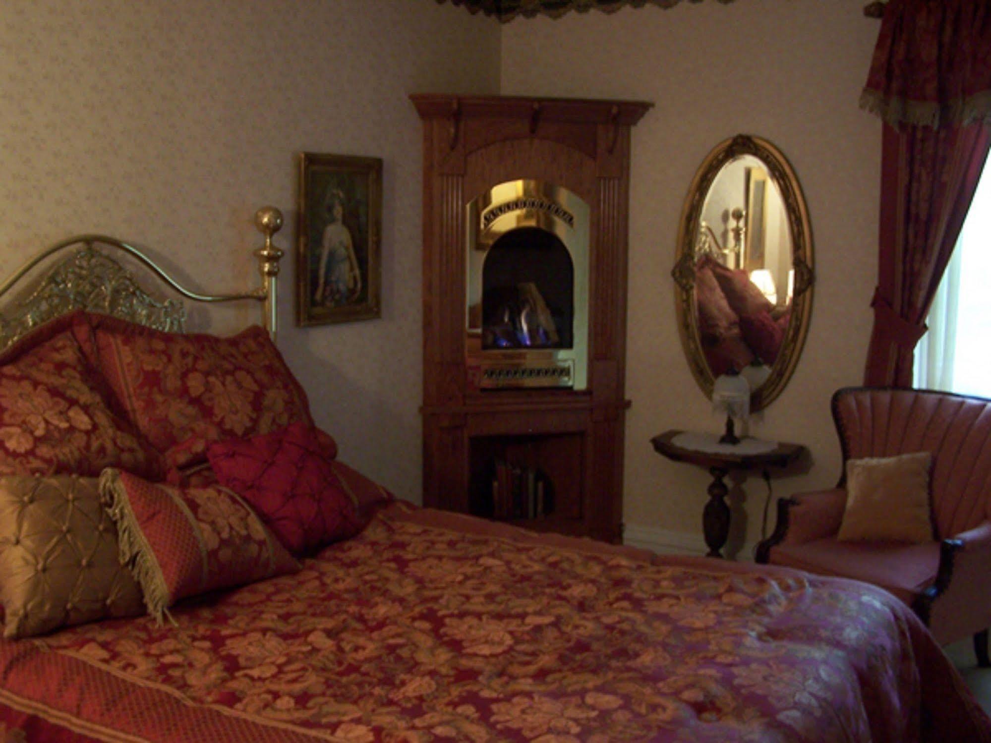 Bellinger Rose Bed & Breakfast Herkimer Exterior foto